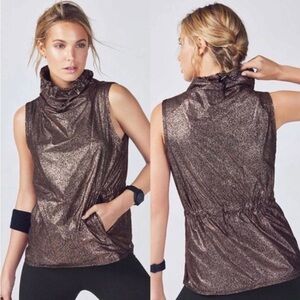 Fabletics Metallic Sleeveless Pullover Vest with Adjustable Waist & Pockets Sz S